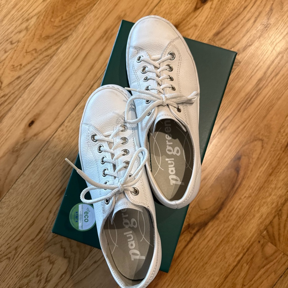Paul Green Hadley White Silver Leather Sneakers worn once